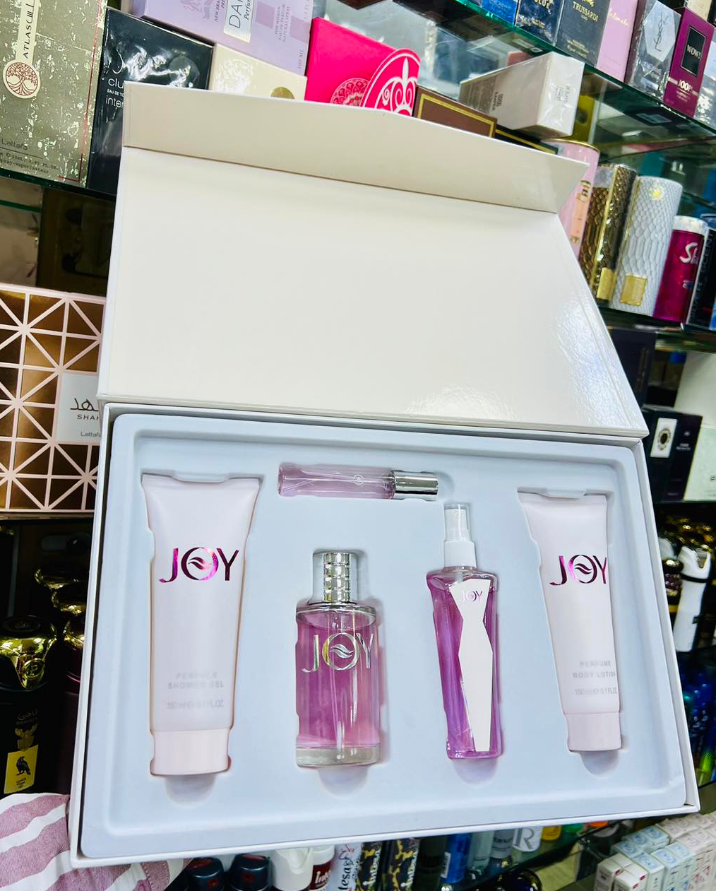 Kit de perfumes, gel de ducha, colonia, perfume de cartera e hidratante