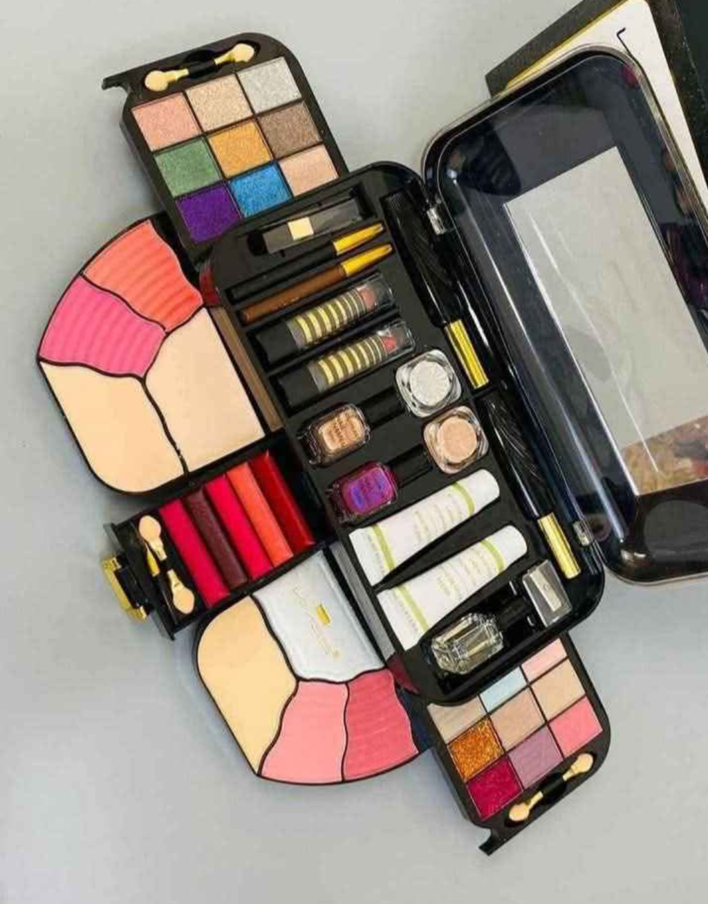 Kit valija de maquillaje