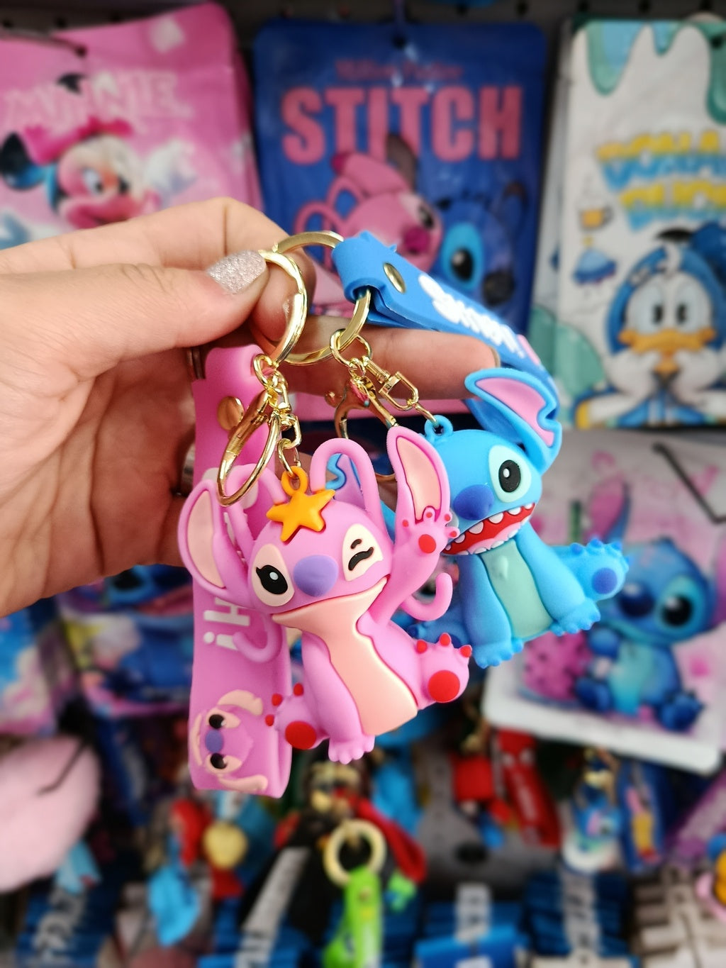 Llavero Stitch y Angela
