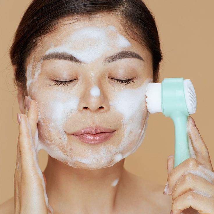 Cepillo Facial 2 en 1 Limpieza y Exfoliación