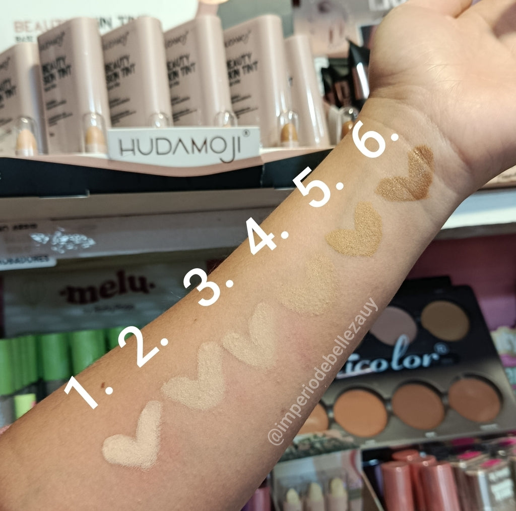 Base de maquillaje 2 en 1 con brocha - Beauty Skin Tint Hudamoji
