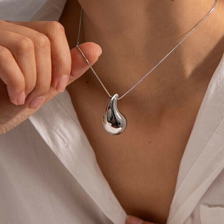 Collar Gota