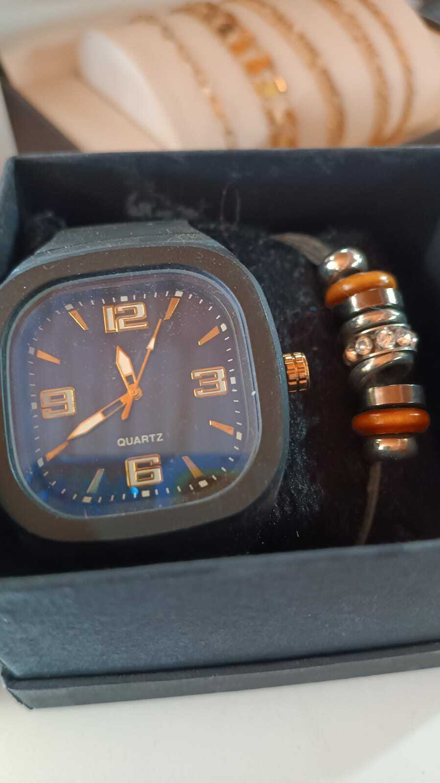 Reloj + pulsera + caja