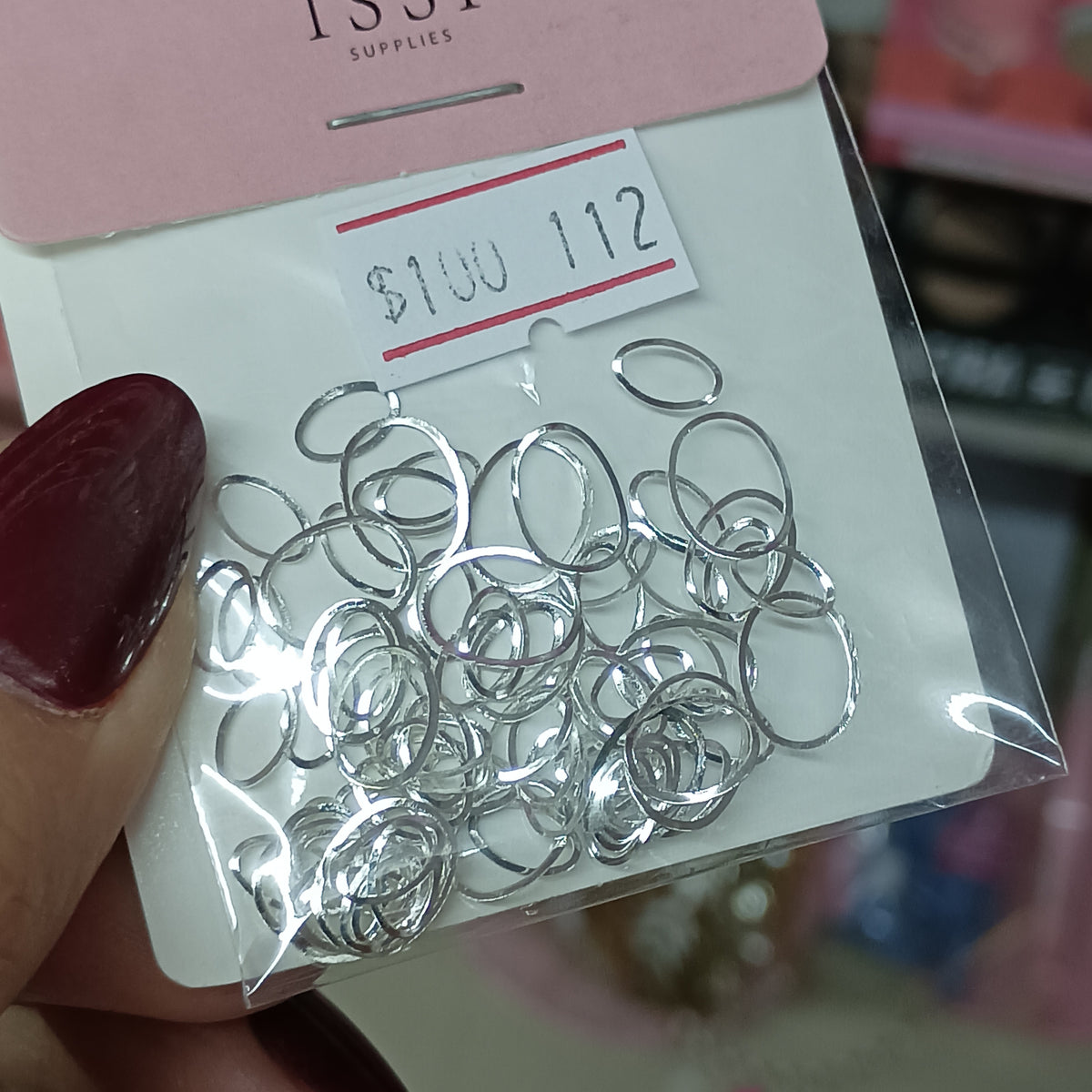 Aritos de metal ISSI