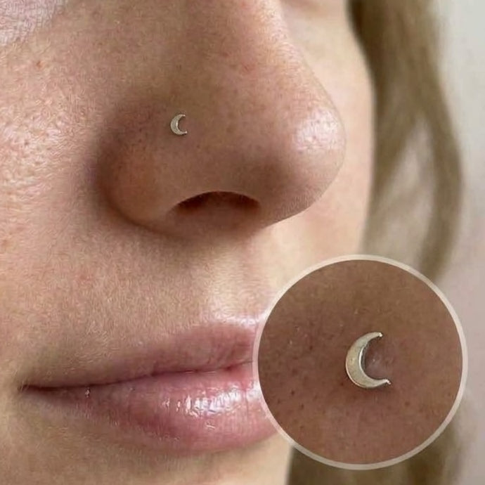 Piercing de nariz, en forma de Luna, Estrella y Corazón. (Colita de chancho)