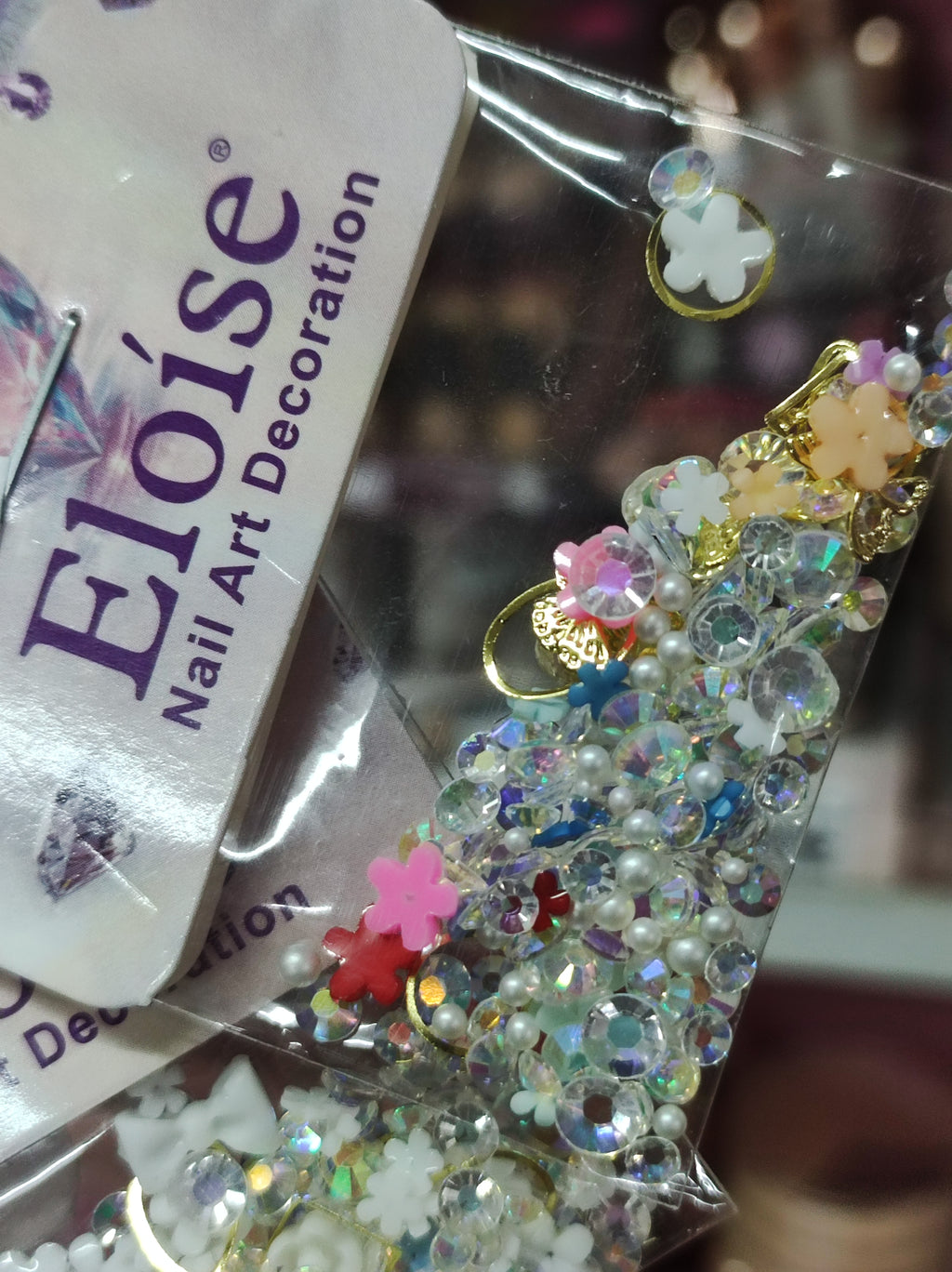 Mix de Strass, Perlas y otras decoraciones para uñas