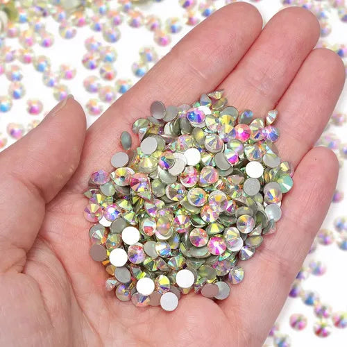 Strass para uñas, tendencia Bedazzled