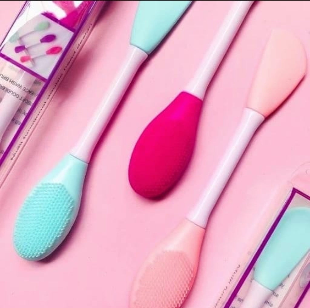 Cepillos exfoliantes con espátula