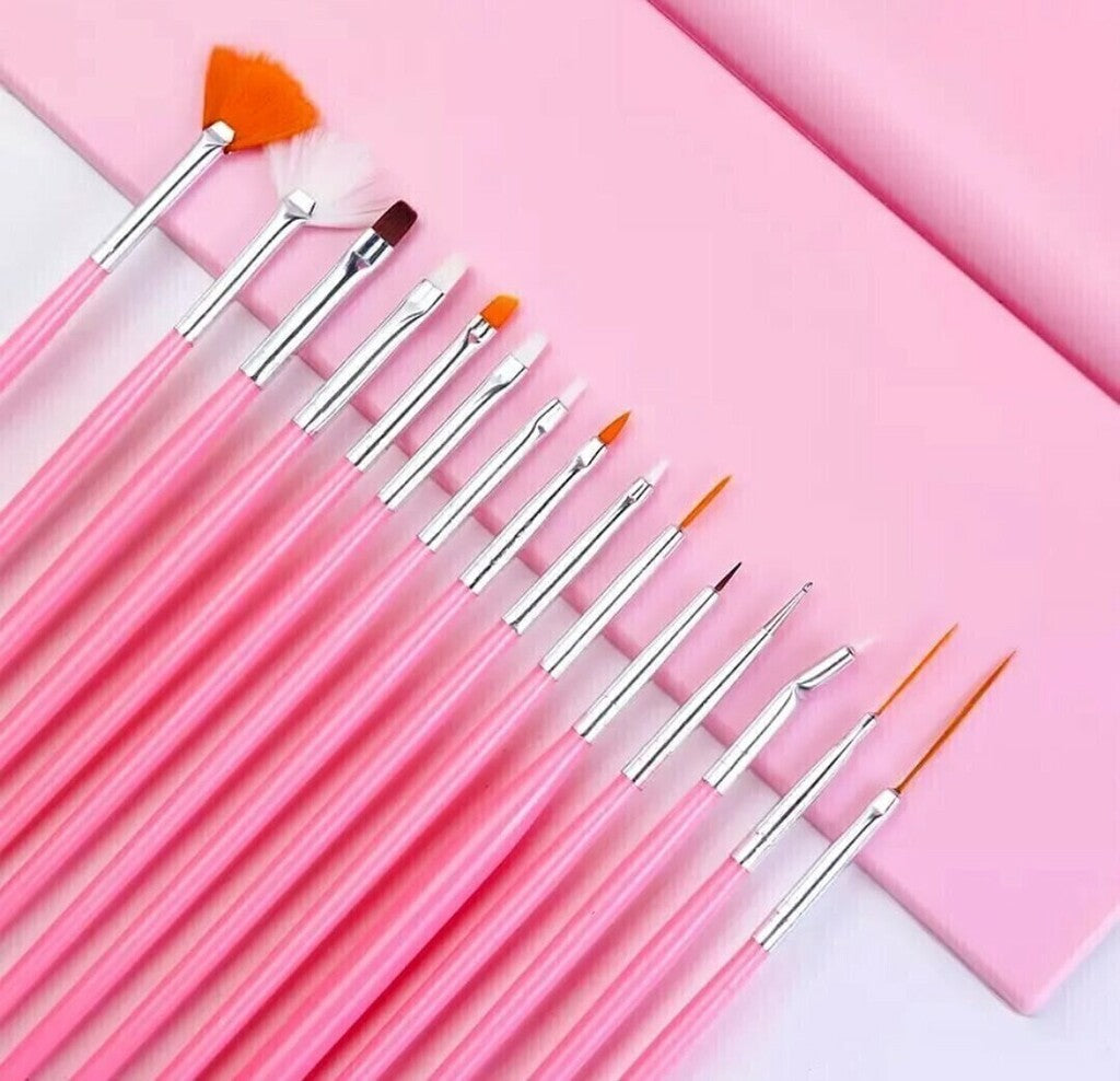 Kit de pinceles, liners y puntero de diseño